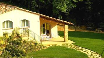 Villa Familiale, vue jardin | Extérieur