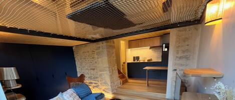 واي فاي وملاءات أسرّة