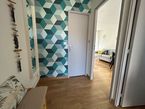 TV - Bright apartment for 4 with parking near beach in Argelès (Argelès-sur-Mer)
