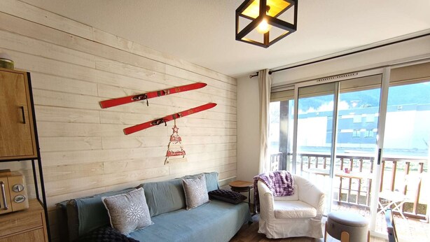 Living area - Studio Cabin for 4 in Vielle Aure with Parking (Vielle-Aure)