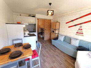 TV - Studio Cabin for 4 in Vielle Aure with Parking (Vielle-Aure)