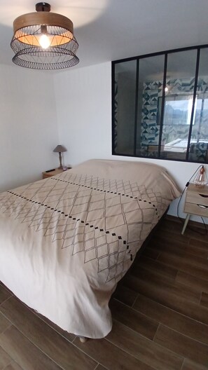 Internet, bed sheets - House with swimming pool & exceptional view of the Vercors - Absolute peace and quiet (Chabrillan)