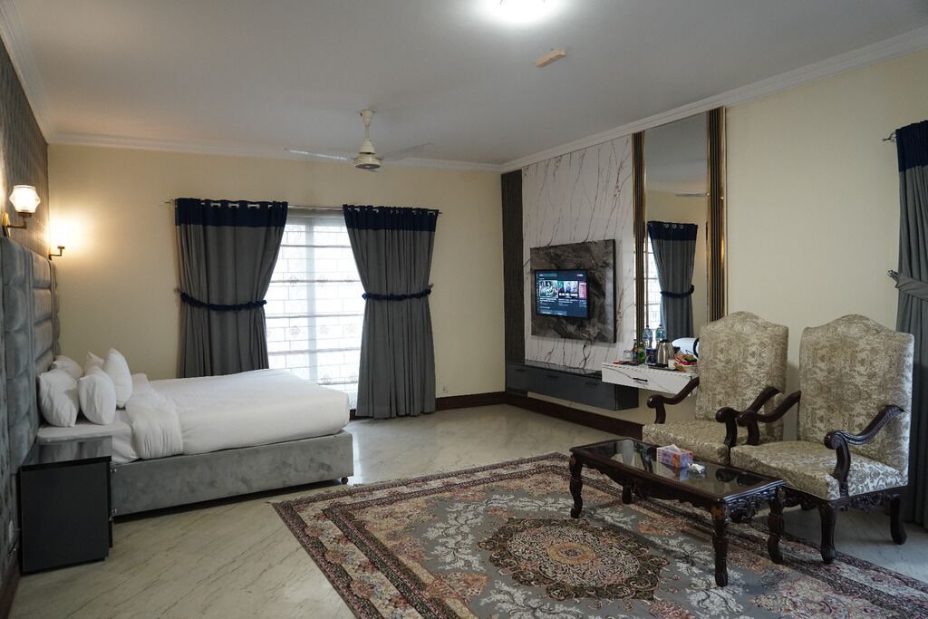 Deluxe Double Room | Free WiFi