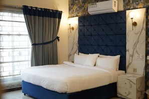 Deluxe Room | Free WiFi - Royal Palace Boutique  (Islamabad)
