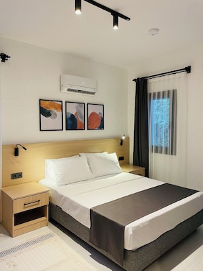 Fer et planche Ă repasser, Wi-Fi, literie fournie