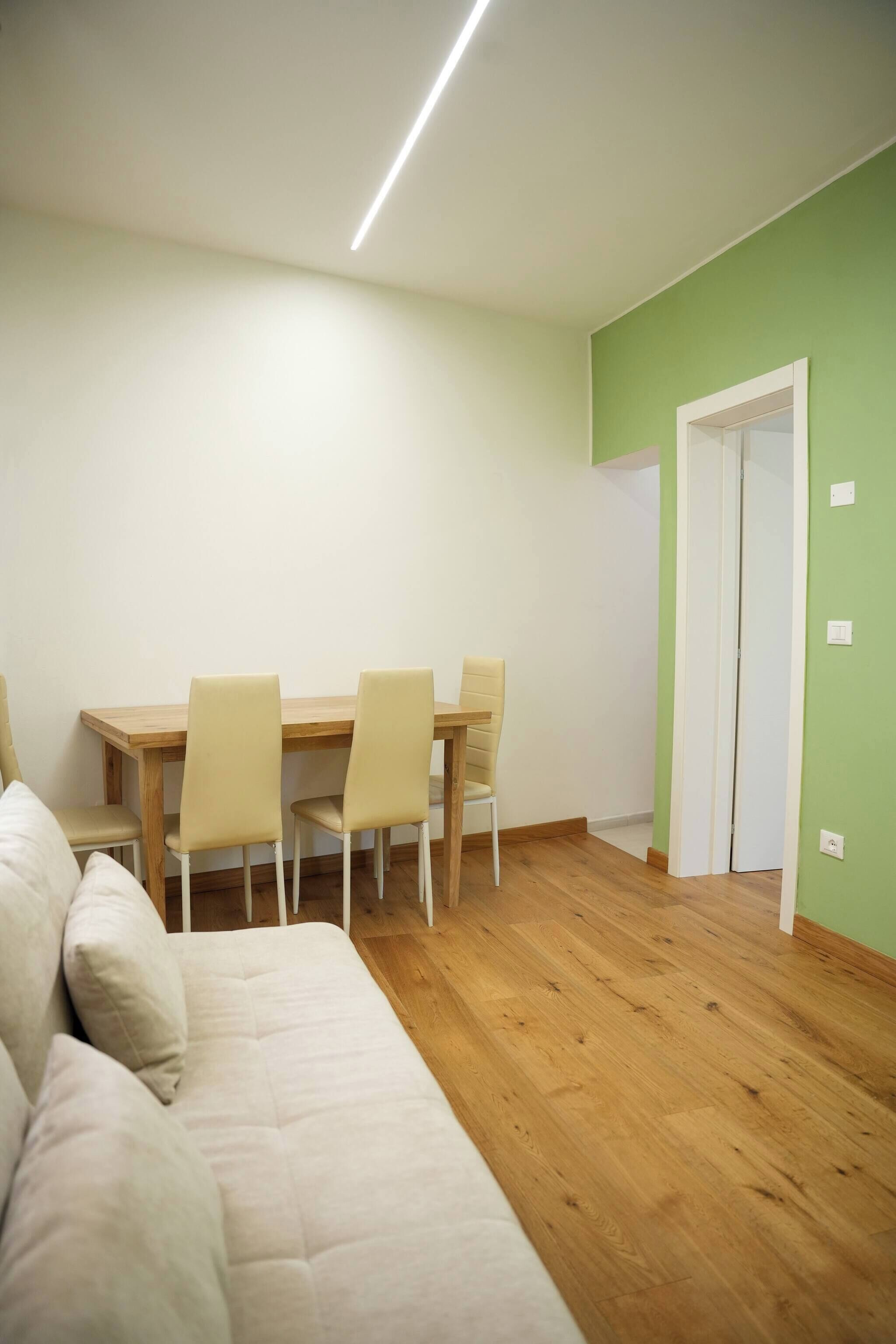 Apartment, 1 Bedroom, Smoking | Dining room