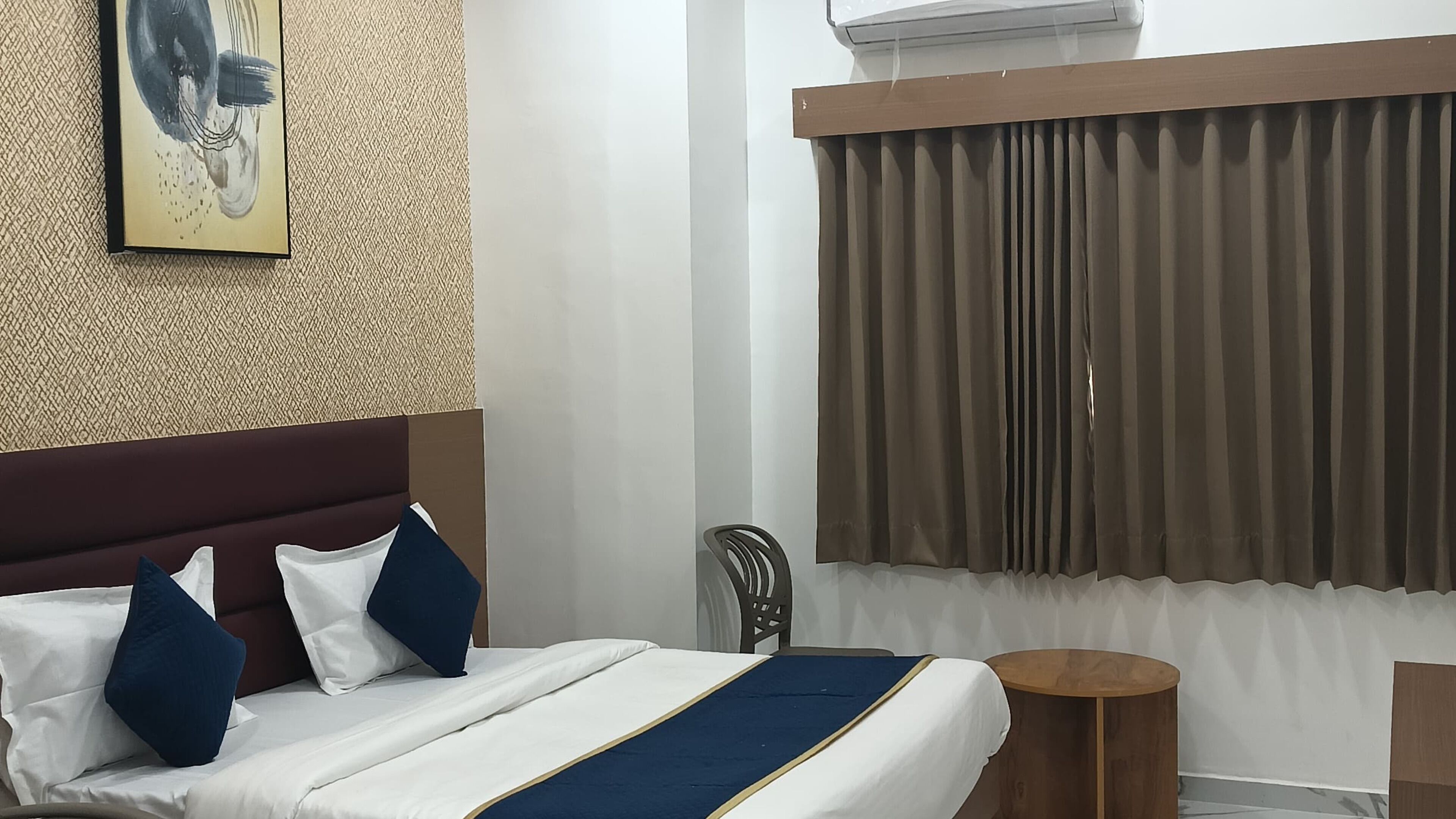 Deluxe Double Room, City View