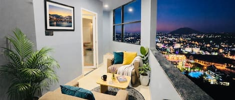 Deluxe Double Room, Balcony, Hill View | Property grounds