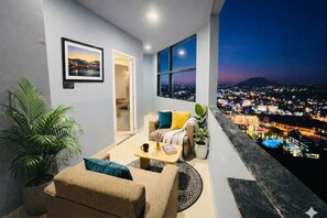 豪華雙人房, 陽台, 山景 | 住宿一隅