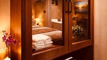 Family Room, City View | Interior