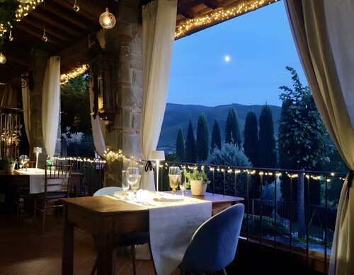 Borgo Dolci Colline-Querce Farmhouse in Castiglion Fiorentino
