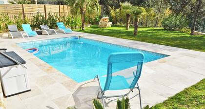 VILLA CLIMATISEE AVEC PISCINE - COTE D'AZUR - ANIMAUX ACCEPTEE