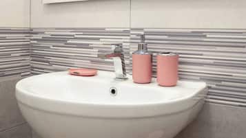 Apartment, City View | Bathroom