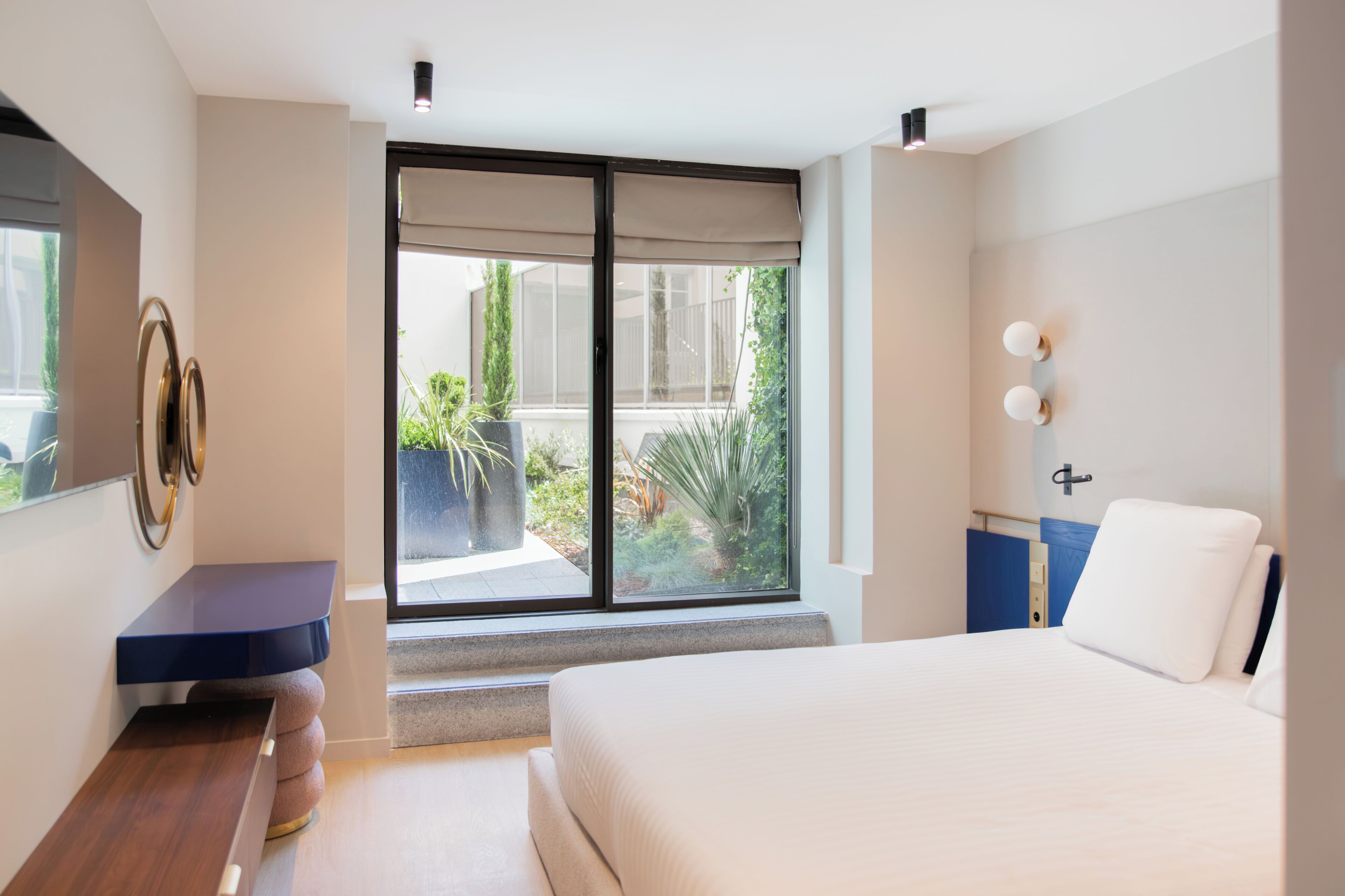 In-room safe, free WiFi