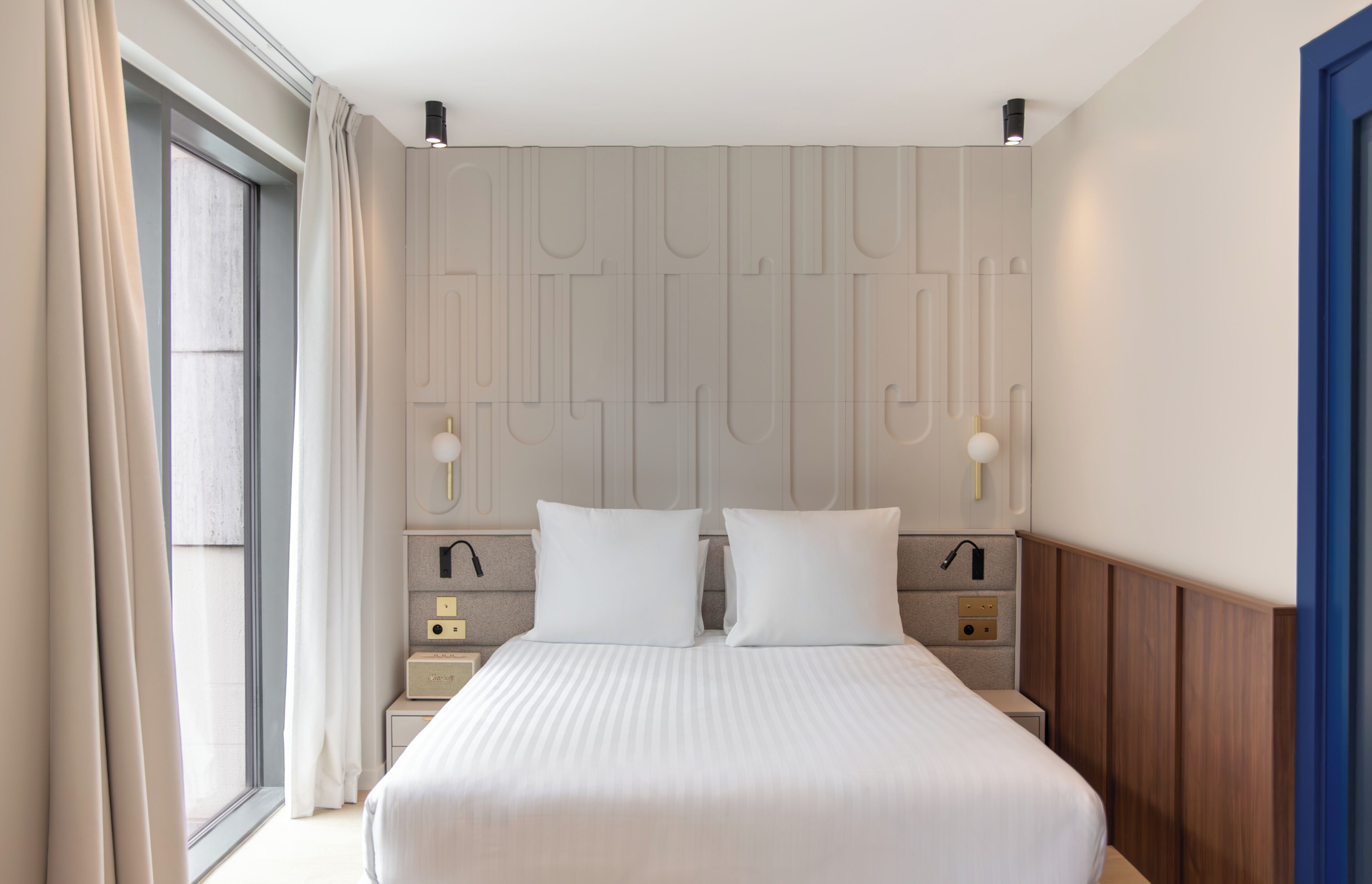 In-room safe, free WiFi
