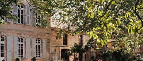 屋外プール、温水プール