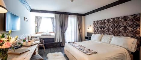 Caja de seguridad en la habitación, escritorio y wifi gratis