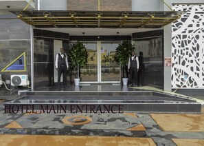 Exterior detail - De Lords Resort Hotel & Suites (Idimu Egbeda Road,  Egbeda)