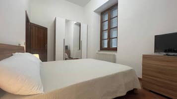 Apartment, 1 Bedroom | 2 bedrooms