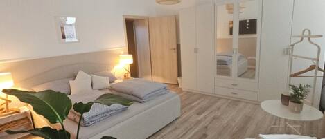 1 bedroom, travel cot, free WiFi, bed sheets