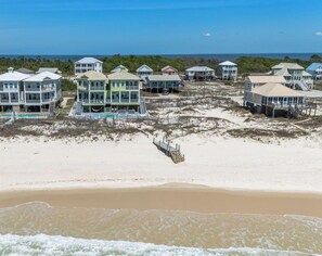 Beach - East Side of 5 Br Beach Front Duplex W/ Pool - Recently Updated! (Gulf Shores)