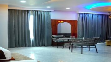 Royal Room | Interior