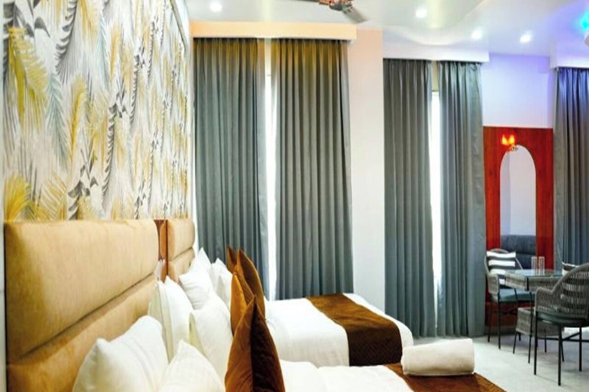 Royal Room | Free WiFi