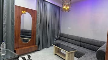 Royal Room | Living area