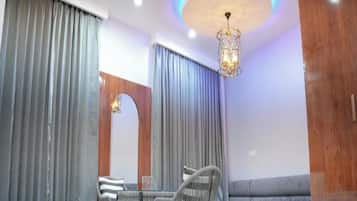 Royal Room | Living area