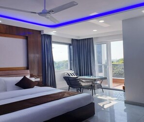 Premium Room - Hotel Savaya (Rishikesh)