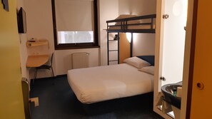 Economy Single Room | Desk, free WiFi - Hotel Villenouvelle (Montauban)