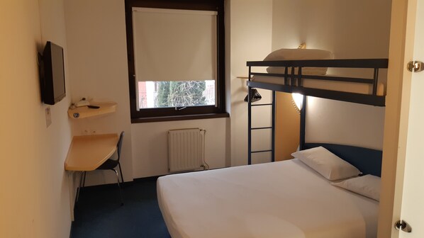 Economy Single Room | Desk, free WiFi - Hotel Villenouvelle (Montauban)