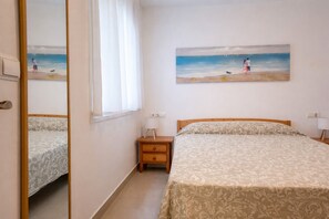 1 bedroom, iron/ironing board, WiFi, bed sheets - Casa cañaveral     . (Conil de la Frontera)