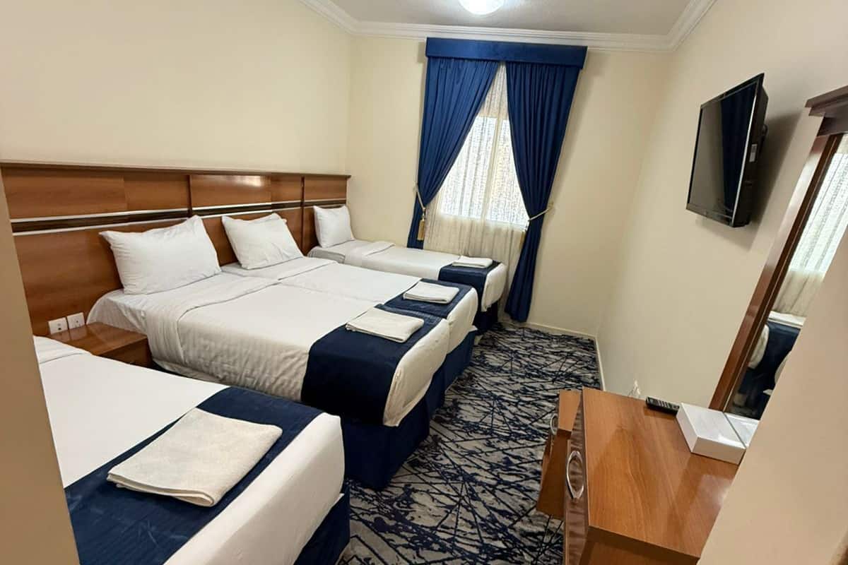 Phòng 4 Deluxe | Minibar, truy cập Internet không dây miễn phí, bộ trải giường 
