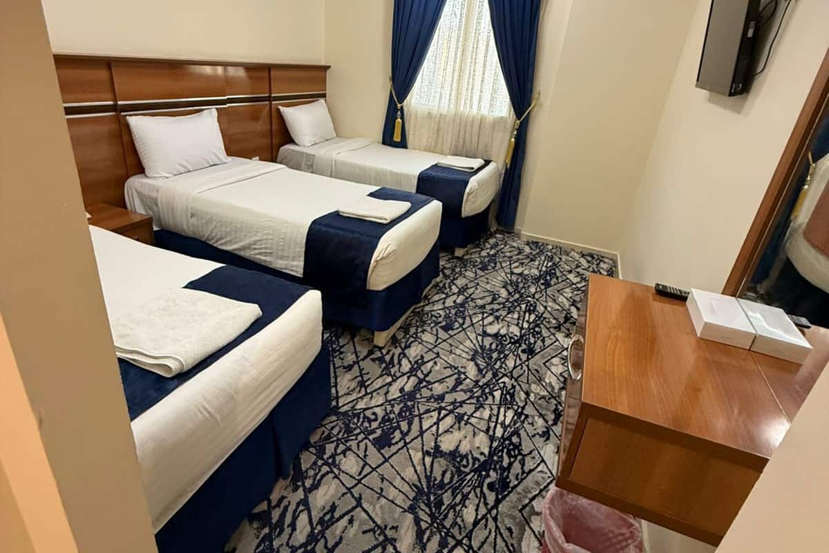 Minibar, gratis wi-fi och sängkläder