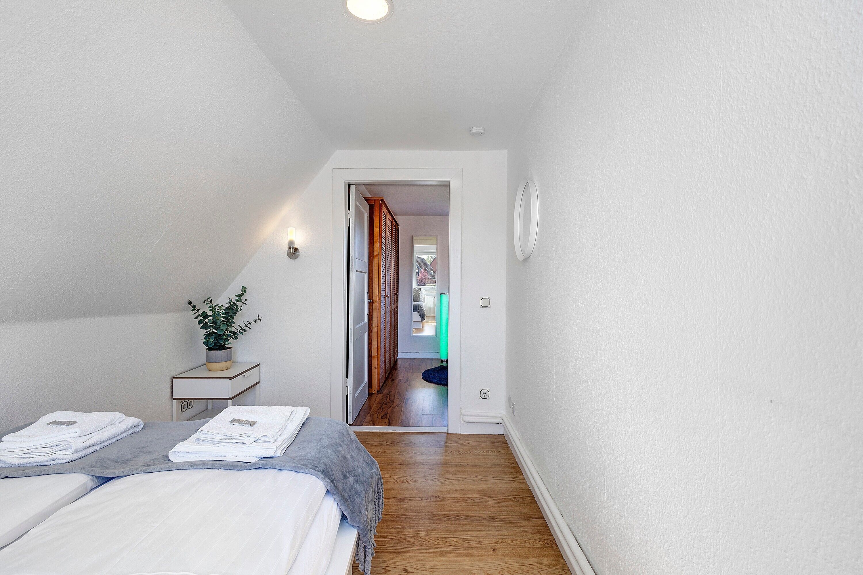 2 dormitorios, tabla de planchar con plancha, wifi y ropa de cama