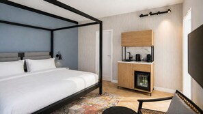 Attic Apartment with Kitchenette | 전용 간이 주방 | 에스프레소 메이커, 커피/티 메이커, 미니 냉장고, 전기 주전자