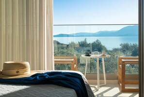 Deluxe Villa, Private Pool, Sea View | Pillowtop beds, in-room safe, blackout drapes, soundproofing - Edem Beachfront Luxury Villa (Agios Nikolaos)