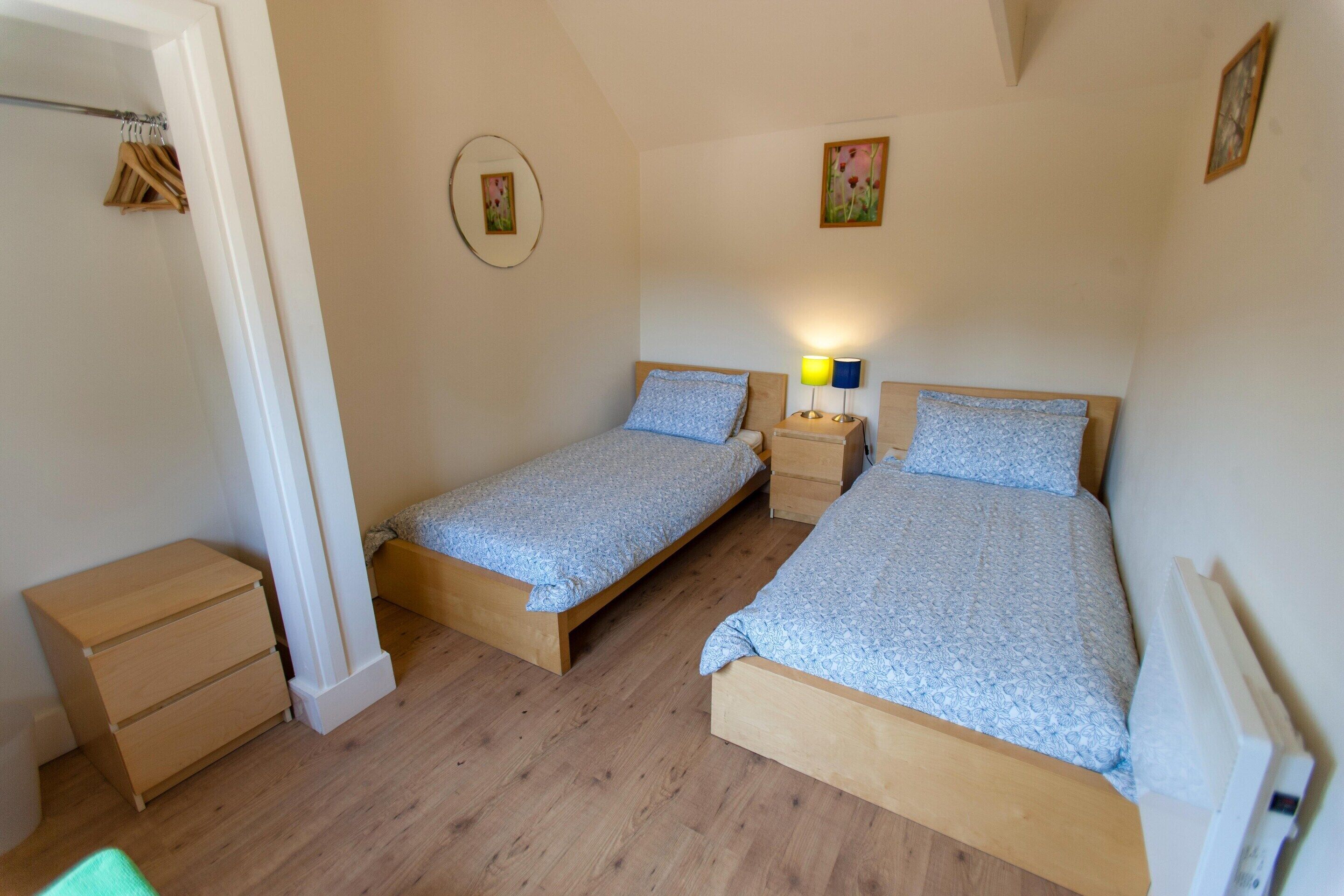 Cottage | 2 bedrooms, individually furnished