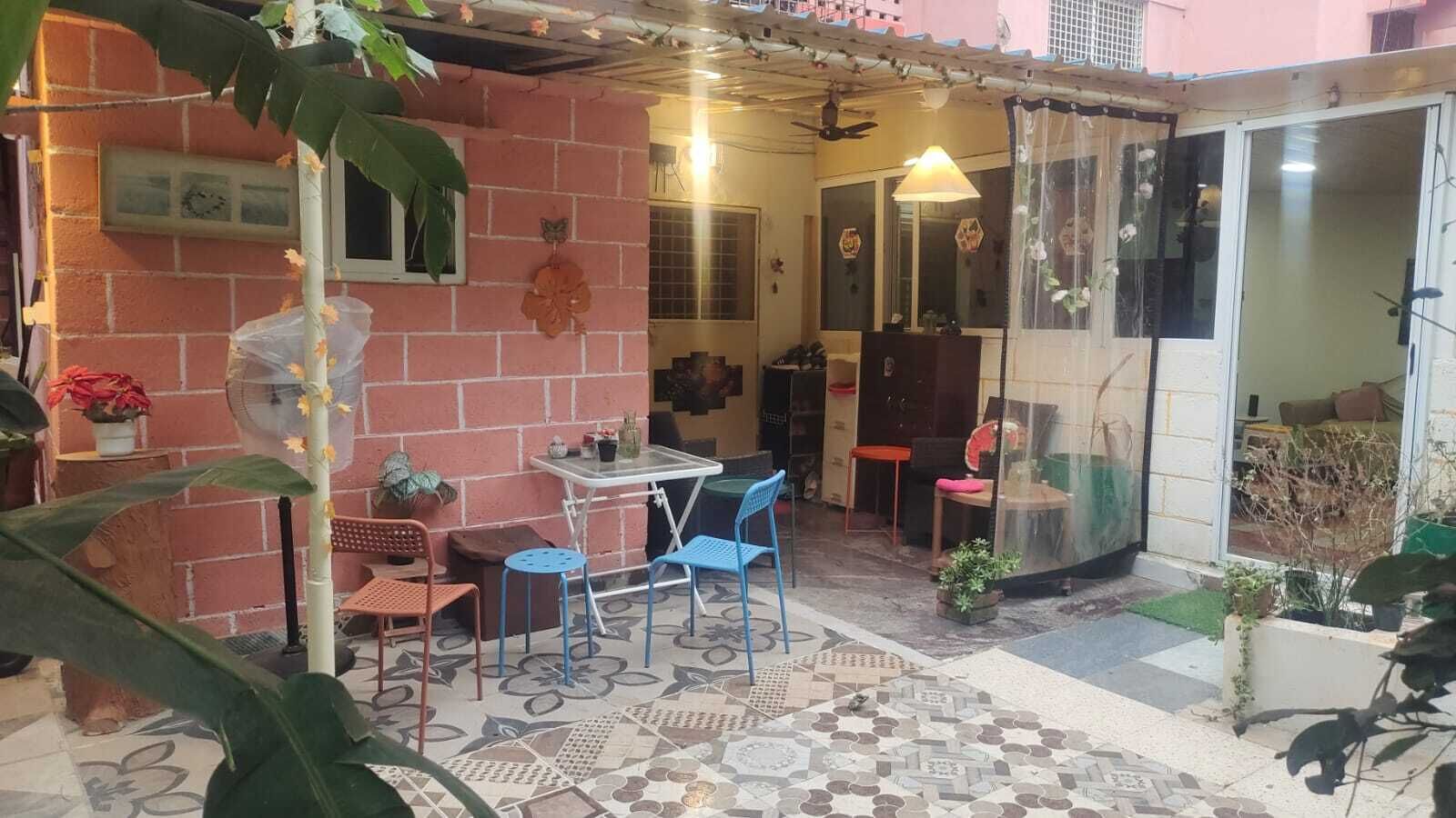 تناول الطعام بالخارج