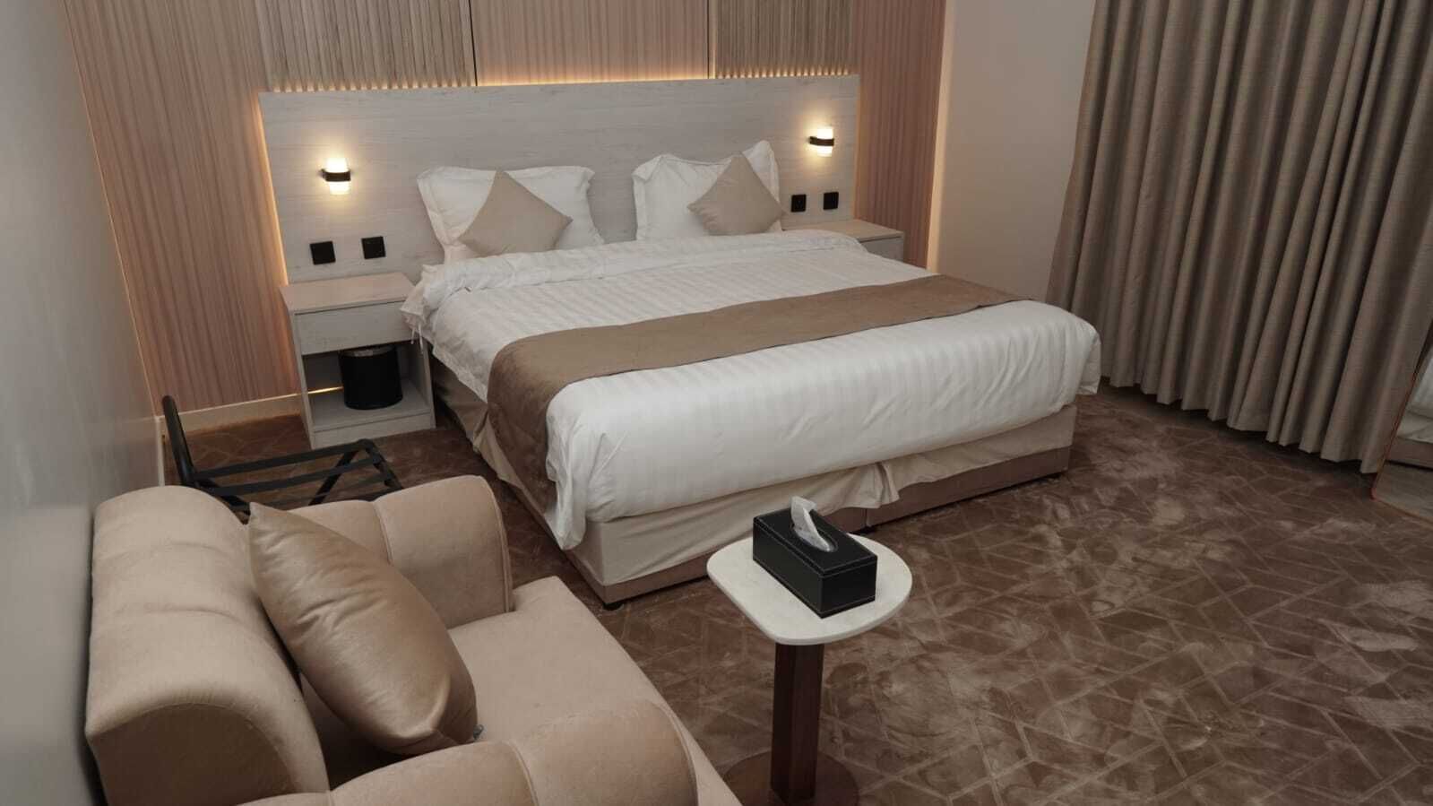 Bügeleisen/Bügelbrett, kostenloses WLAN