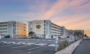 A multi-story hotel with a prominent sign reading "Thunder Island." - Bayfront 2Bed/2Bath Condo Near OC Convention Center (Ocean City)