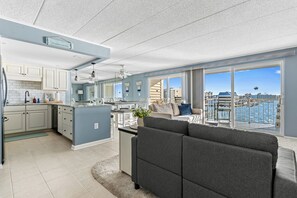 Living area - Bayfront 2Bed/2Bath Condo Near OC Convention Center (Ocean City)