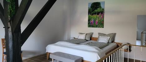 Bügeleisen/Bügelbrett, WLAN, Bettwäsche