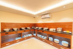 Colazione a buffet inclusa, servita tutte le mattine 