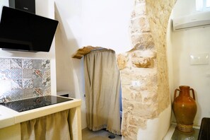 Interior - Antica Falegnameria - Arcuève (Ostuni)