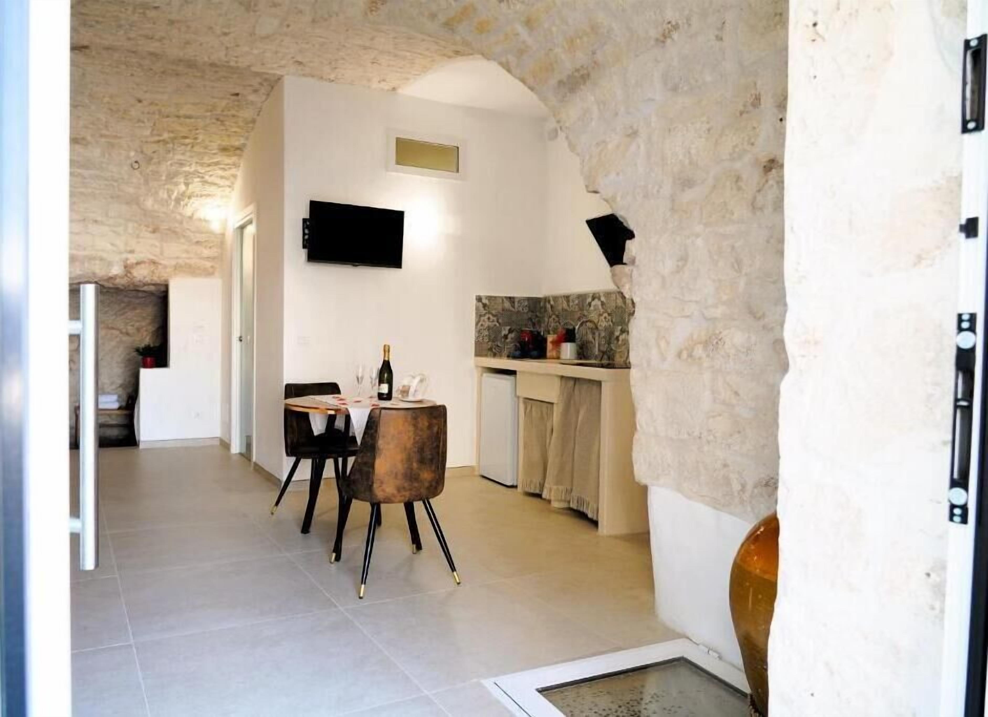 Maison Supérieure, 1 grand lit, salle de bains privée, vue ville | Bain à remous privé