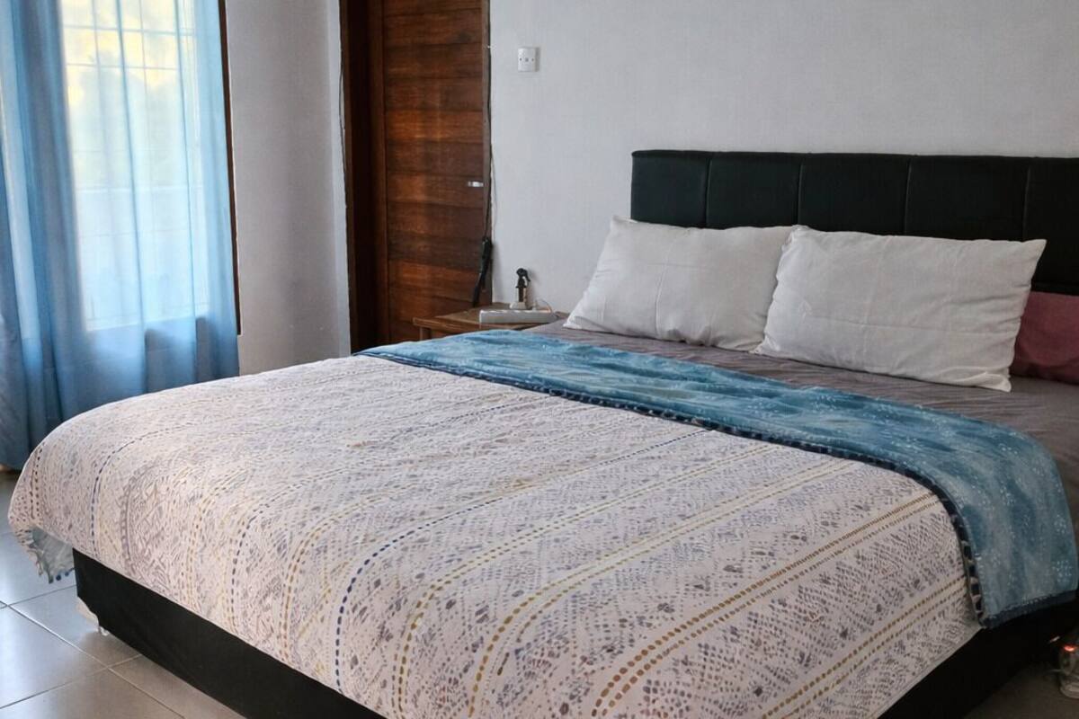 Basic Studio, Patio, Garden View | Free WiFi