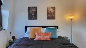 1 bedroom, free WiFi, bed sheets