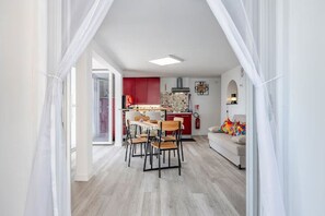 Interior - Let the beauty of nature envelop you and enjoy unforgettable moments. (Terrasini)